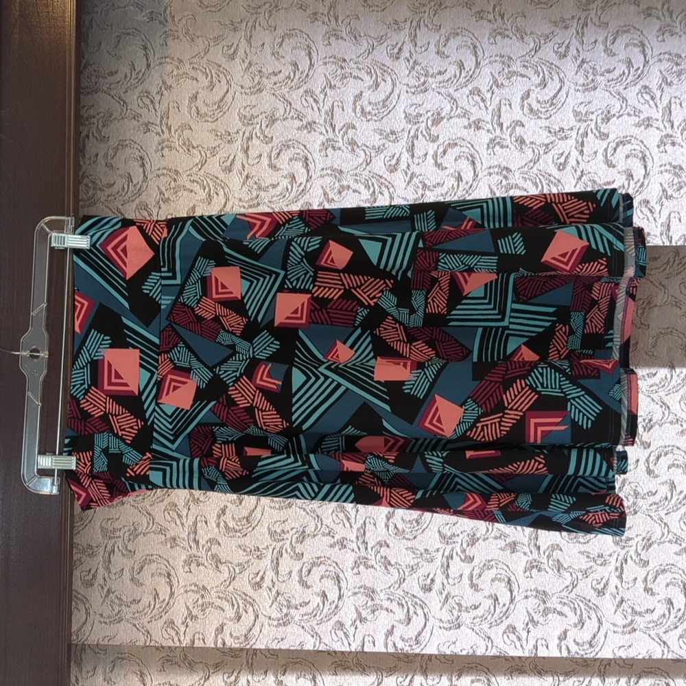 LuLaRoe Azure Skirt, size XL - NWT